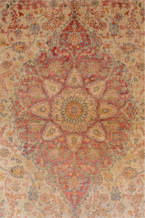 Antique Sivas Area Rug (4' x 6')